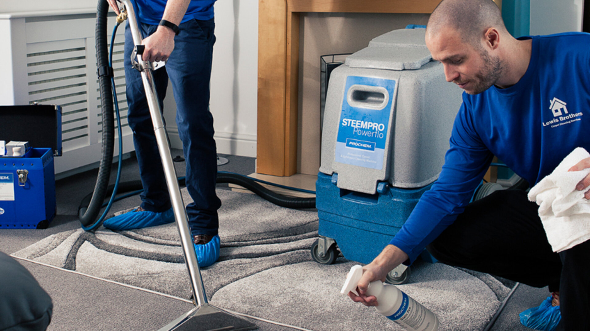 Professional carpet cleaning machine